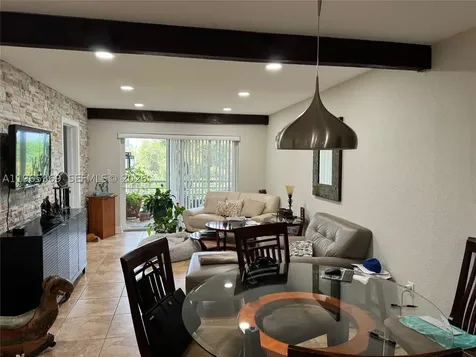 5500 SW 77th Court Miami FL 33155