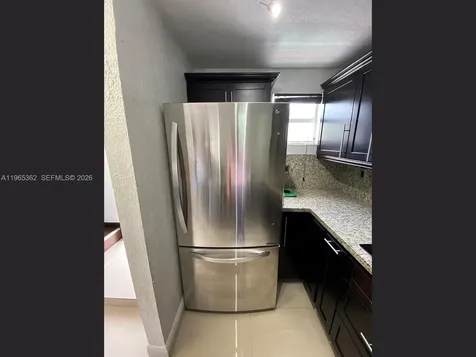 8031 NW 8th Street Miami FL 33126