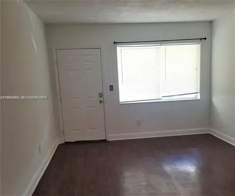 941 NE 169th Street North Miami Beach FL 33162