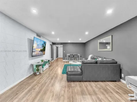 6201 N Falls Cir Drive Lauderhill FL 33319