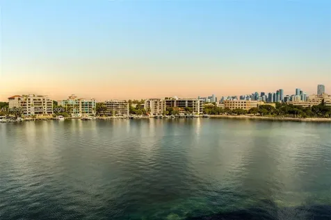 5 Grove Isle Drive Miami FL 33133