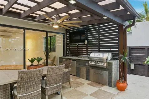 1737 SW 10th Street Miami FL 33135