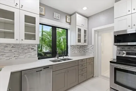 1737 SW 10th Street Miami FL 33135