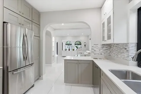 1737 SW 10th Street Miami FL 33135