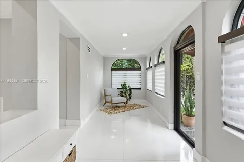 1737 SW 10th Street Miami FL 33135