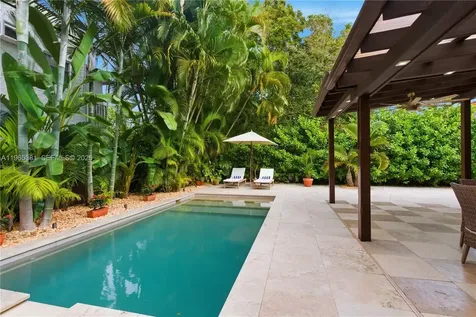 1737 SW 10th Street Miami FL 33135