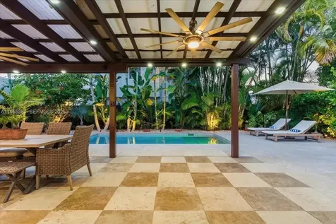 1737 SW 10th Street Miami FL 33135