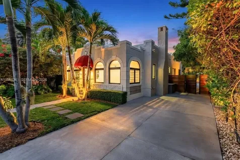 1737 SW 10th Street Miami FL 33135