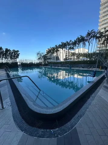 121 NE 34th Street Miami FL 33137