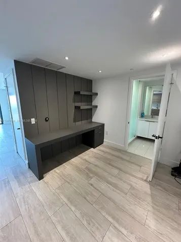 121 NE 34th Street Miami FL 33137