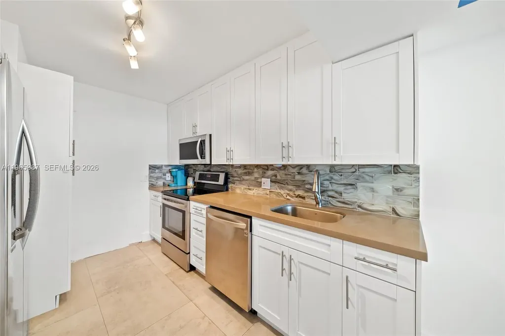 2101 S Ocean Drive Hollywood FL 33019