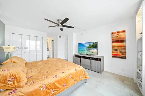 2101 S Ocean Drive Hollywood FL 33019