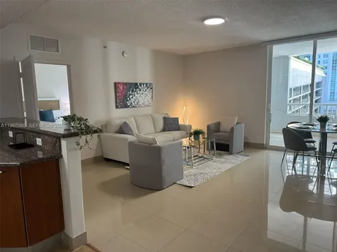 170 SE 14th Street Miami FL 33131