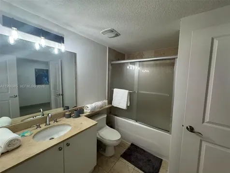 170 SE 14th Street Miami FL 33131