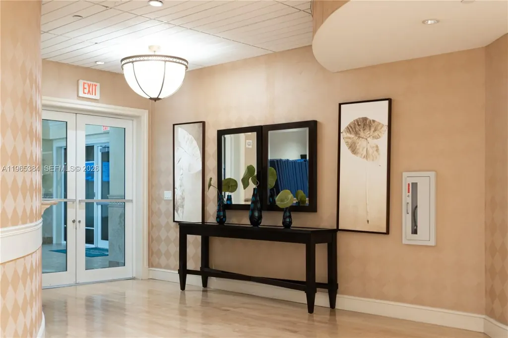20000 E Country Club Drive Aventura FL 33180