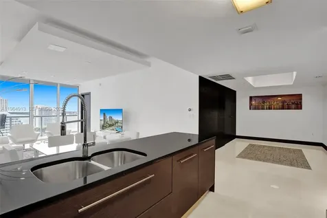 465 Brickell Avenue Miami FL 33131