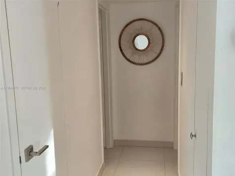 3375 N Country Club Drive Aventura FL 33180
