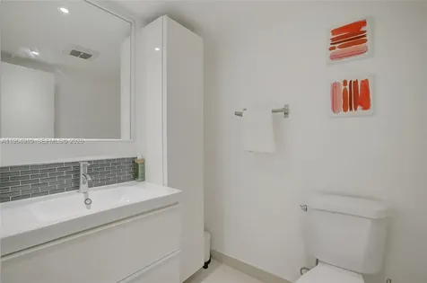 3375 N Country Club Drive Aventura FL 33180