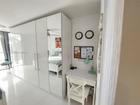 3375 N Country Club Drive Aventura FL 33180