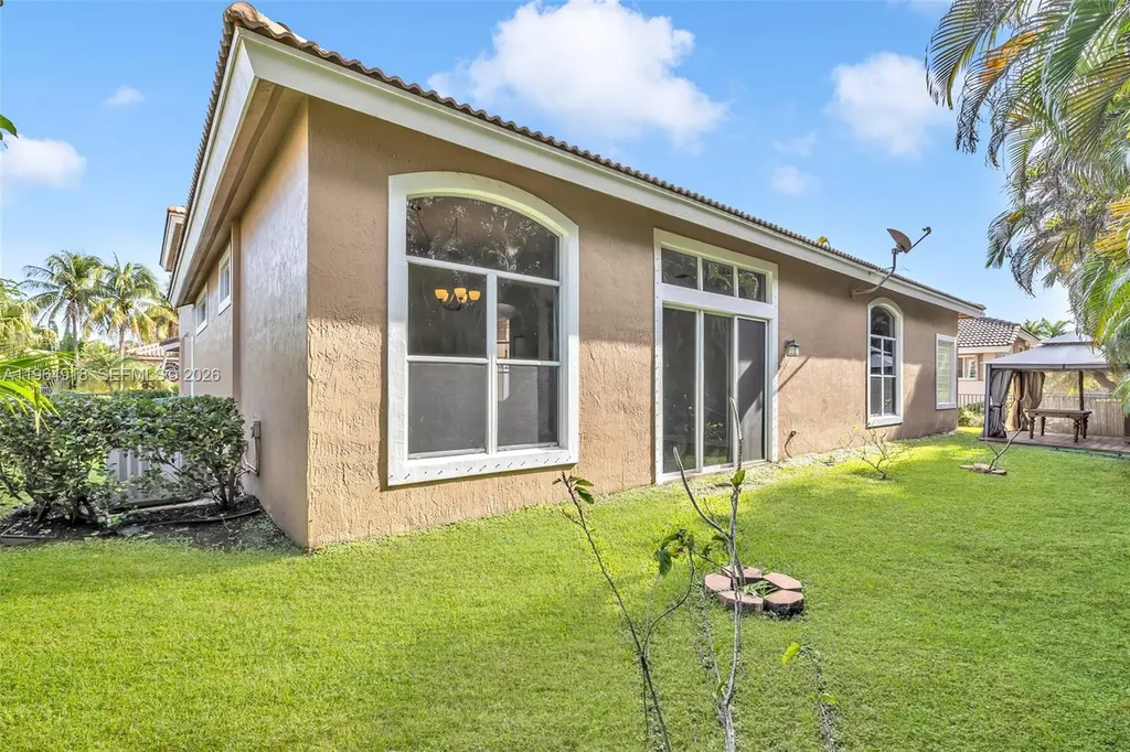 558 NW 118th Avenue Coral Springs FL 33071