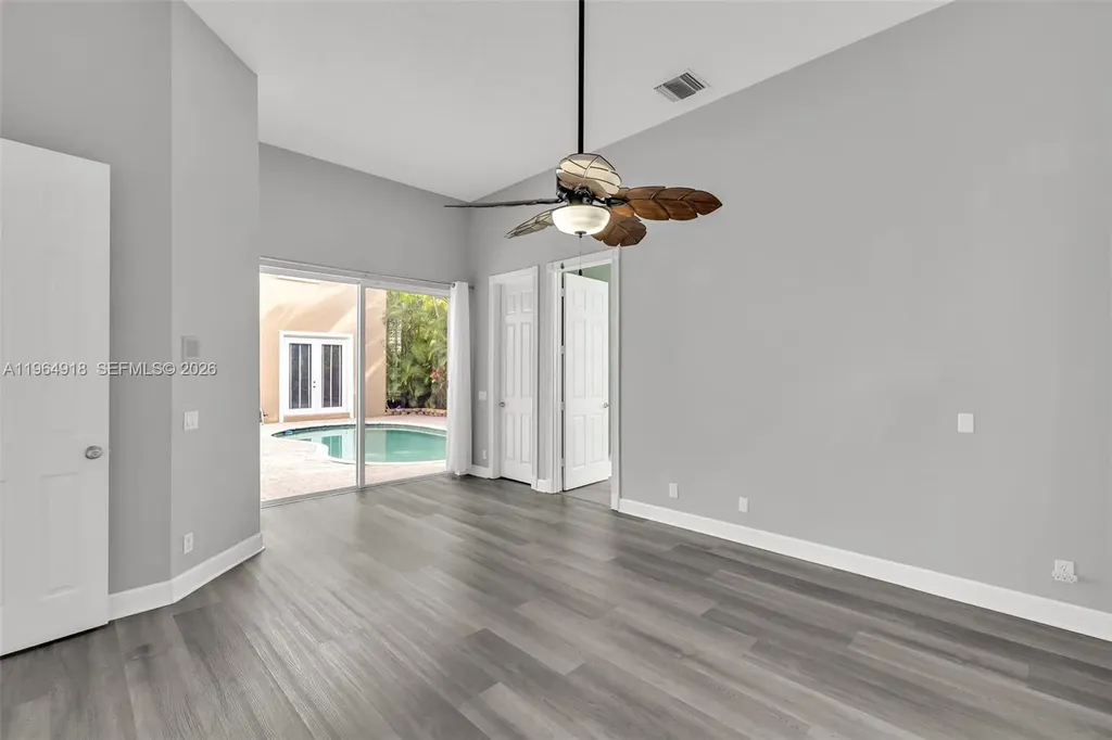 558 NW 118th Avenue Coral Springs FL 33071