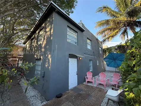 845 NW 3rd Street Miami FL 33128