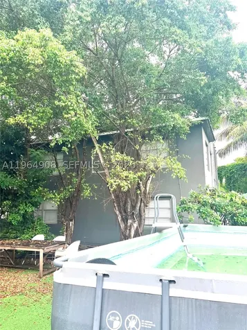 845 NW 3rd Street Miami FL 33128