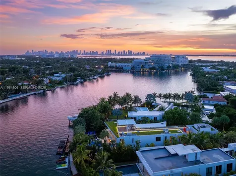 528 Lakeview Court Miami Beach FL 33140
