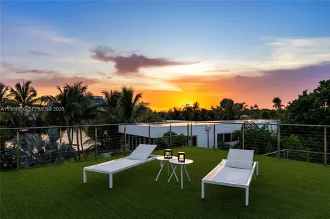 528 Lakeview Court Miami Beach FL 33140