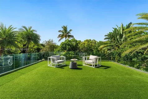 528 Lakeview Court Miami Beach FL 33140
