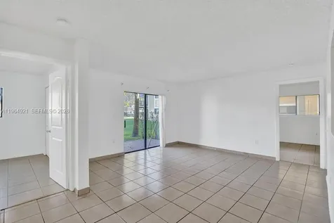 351 Palm Way Pembroke Pines FL 33025