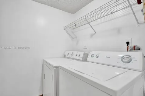 351 Palm Way Pembroke Pines FL 33025