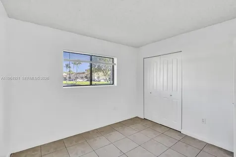 351 Palm Way Pembroke Pines FL 33025