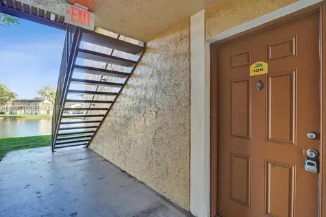 351 Palm Way Pembroke Pines FL 33025
