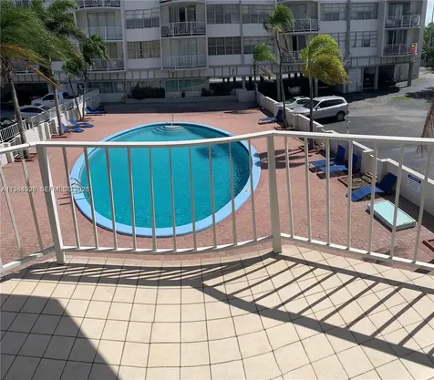 16740 NE 9th Avenue North Miami Beach FL 33162