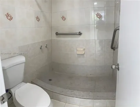16740 NE 9th Avenue North Miami Beach FL 33162