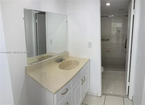 16740 NE 9th Avenue North Miami Beach FL 33162