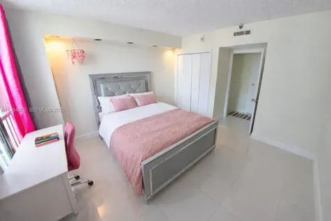 19707 Turnberry Way Aventura FL 33180