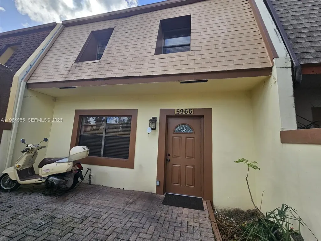 5966 NW 24th Court Sunrise FL 33313