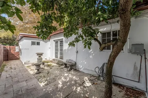 4220 SW 13th Street Miami FL 33134