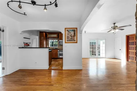 4220 SW 13th Street Miami FL 33134