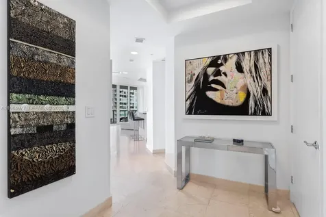 100 S Pointe Drive Miami Beach FL 33139