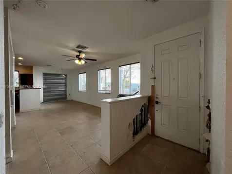 3021 Laurel Ridge Circle Riviera Beach FL 33404