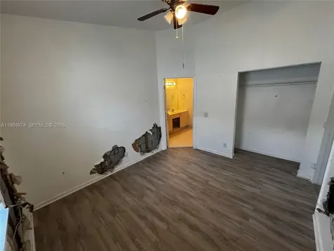 3021 Laurel Ridge Circle Riviera Beach FL 33404