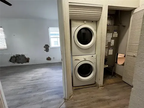 3021 Laurel Ridge Circle Riviera Beach FL 33404