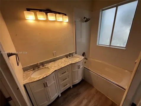 3021 Laurel Ridge Circle Riviera Beach FL 33404