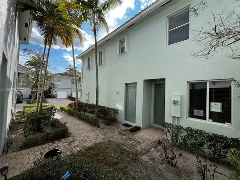 3021 Laurel Ridge Circle Riviera Beach FL 33404