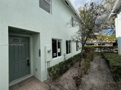 3021 Laurel Ridge Circle Riviera Beach FL 33404