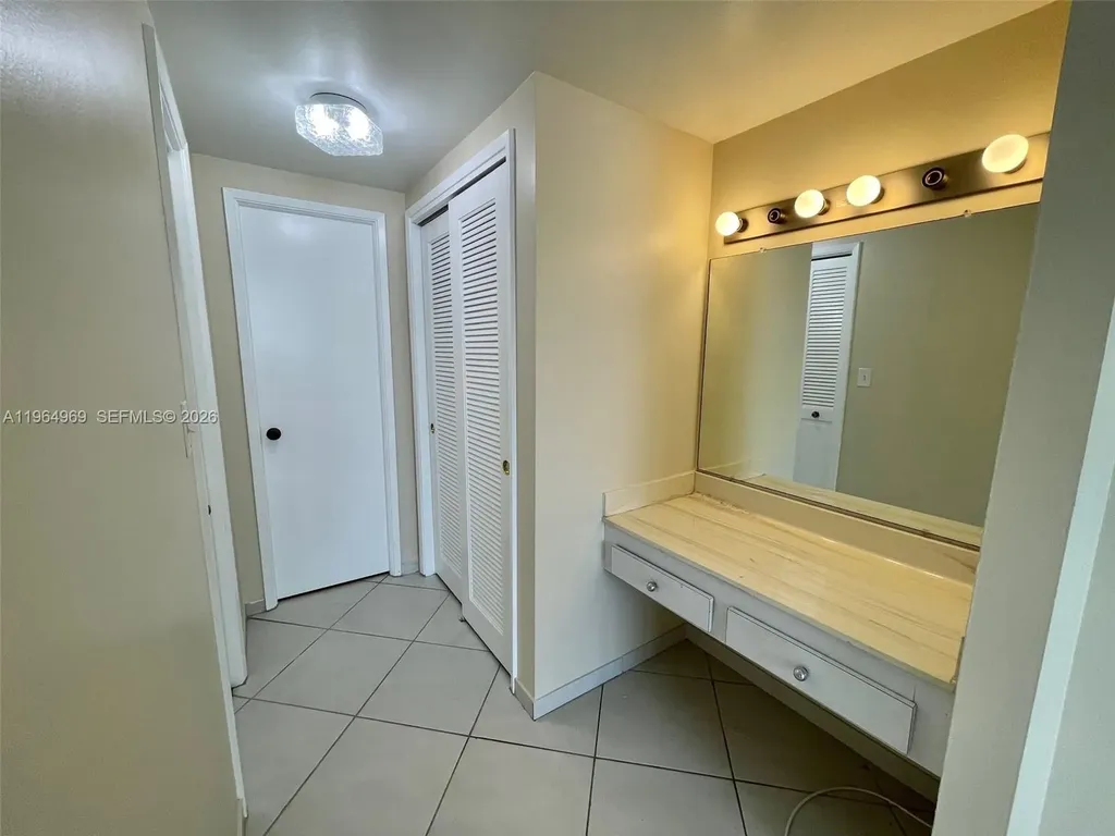 4330 Hillcrest Drive Hollywood FL 33021