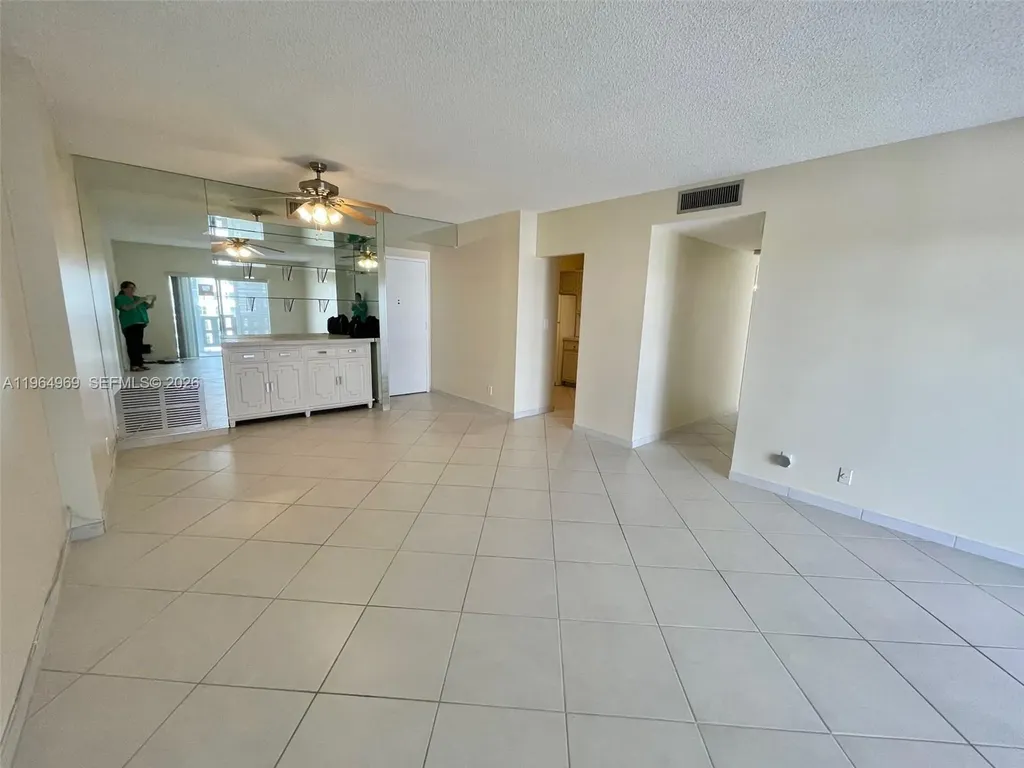 4330 Hillcrest Drive Hollywood FL 33021